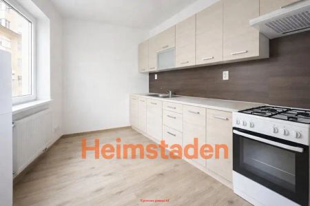Pronájem bytu 2+1 56 m - Fotografie 3