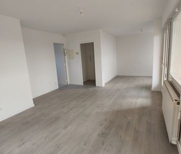 Location Appartement 5 pièces 70m² TOULON 83000 - Photo 2