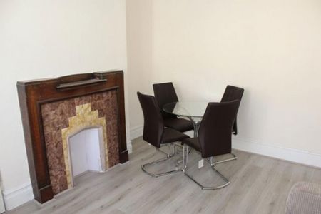 3 bedroom house to rent - Photo 2