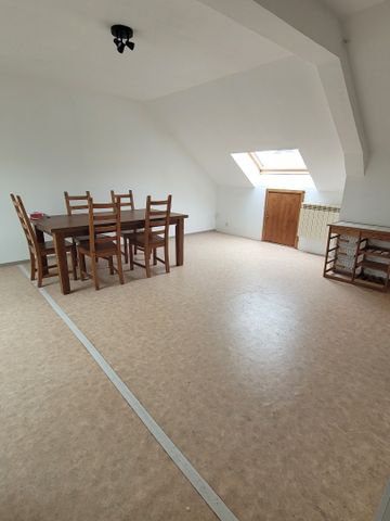 Location Appartement 3 pièces 55m² HAUTMONT 59330 - Photo 2