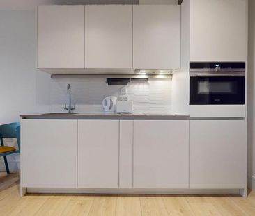 Studio to rent - Photo 2