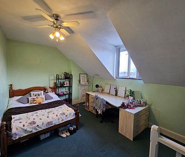 6 Bed Student Accommodation - Photo 4