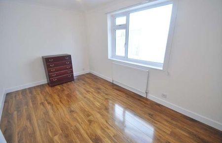 Carlton Avenue, Westcliff-on-sea, SS0 - Photo 2