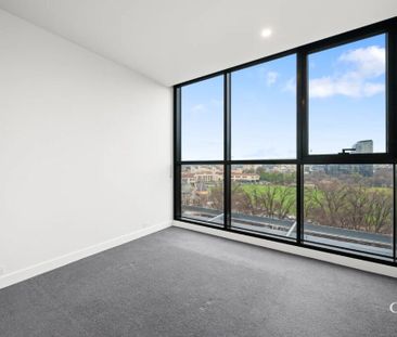 St Kilda Road - Photo 1