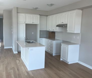 For Lease - 111 Greer Street, Barrie, Ontario - Photo 4