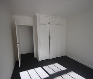 YOUR GROUND FLOOR HAVEN - Photo 2
