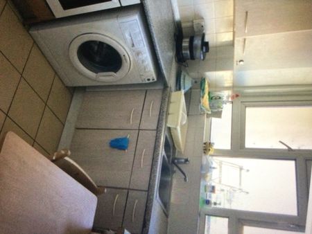 Room in a Shared Flat, Carton House, W11 - Photo 3