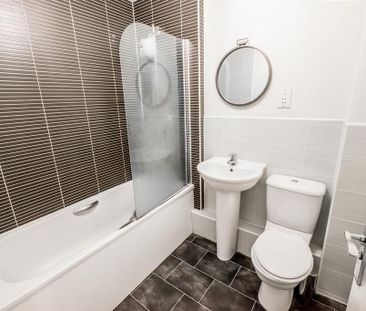 2 bedroom townhouse to rent - Photo 1