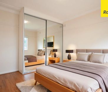 LARGE FAMILY HOME IN PERFECT LOCATION - Photo 1