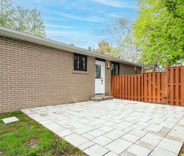 For Lease - 106 Woodpark Pl Place, Newmarket, Ontario - Photo 2