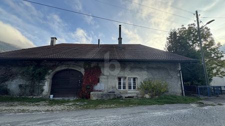 AU CALME AU CENTRE DU VILLAGE - Photo 4