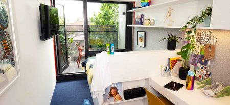 Signature Double Ensuite with Balcony - Photo 4