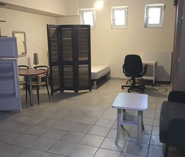 Studio/Γκαρσονιέρα για ενοικίαση Κέντρο (Γλυκά Νερά) - Photo 6