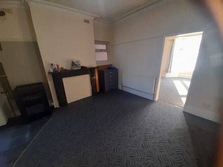 Studio Flat, Hampton Road, B6 - Photo 2