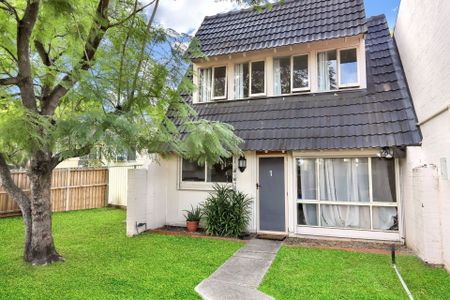 Apply Now - Century 21 &vert; the Paramount Group - Photo 5