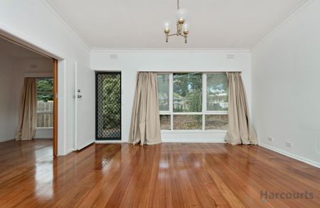 27 Boyana Crescent, Croydon - Photo 3