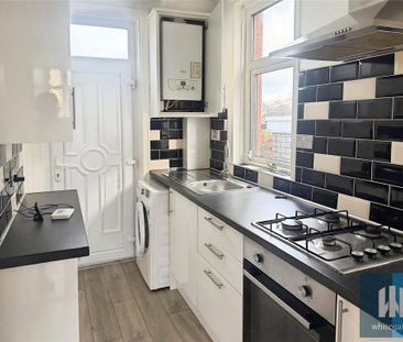 3 bedroom semi-detached house to rent - Photo 3