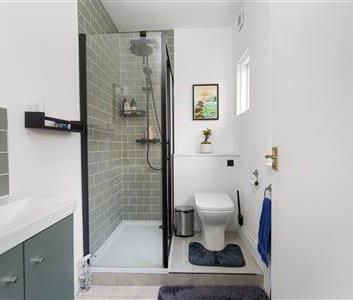 Boundary Road, SW19 - Photo 1