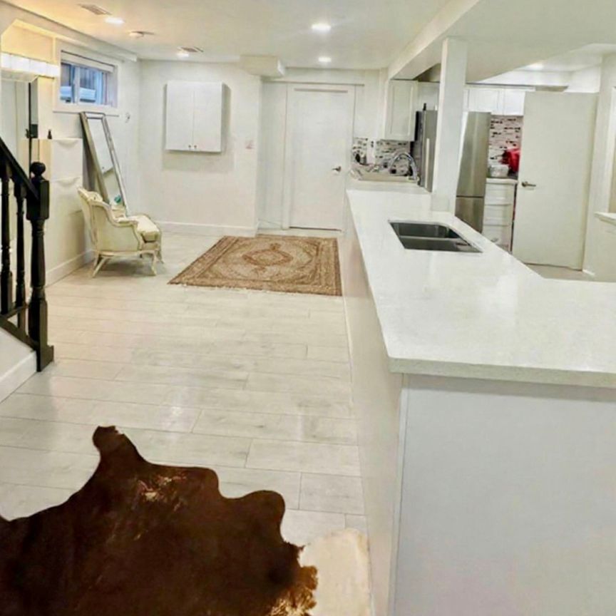 For Lease - 25 Arbutus Crescent Unit# Lower, Toronto, Ontario - Photo 1