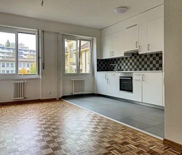 Bel appartement de 2.5 pièces au 1er étage - Photo 2