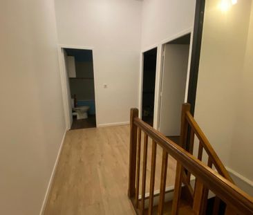 Location Appartement 3 pièces 67m² ST ETIENNE 42000 - Photo 3