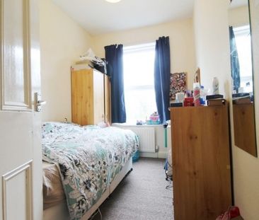 3 Bed - Claremont Road, Spital Tongues - Photo 3