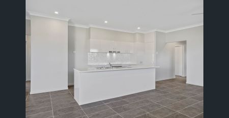 Stylish Brand-new Family Home in Park Lane Reserve Estate - Photo 5
