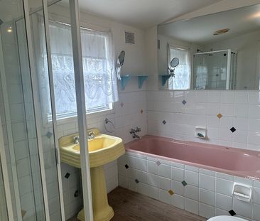 41 Hawthorn Road, Northcote VIC 3070 - House For Rent | Domain - Photo 5