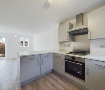 2 bedroom terraced house to rent - Photo 4