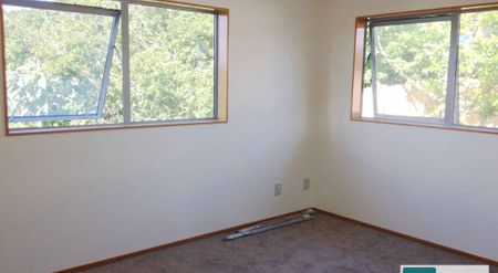 Mount Roskill, 4 bedrooms - Photo 3