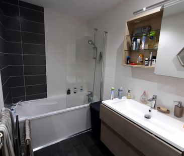 Location Appartement 4 pièces 84m² - Photo 4