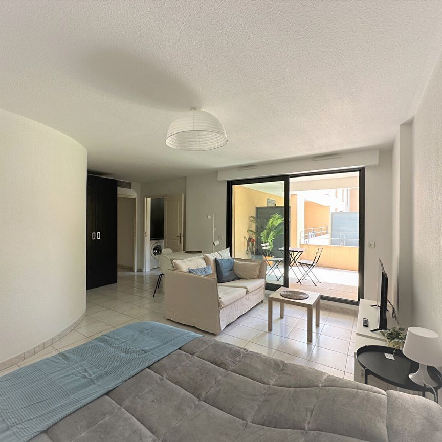 Location Appartement 1 pièce 33m² - Photo 1