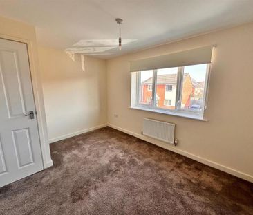 2 bedroom semi-detached house to rent - Photo 2