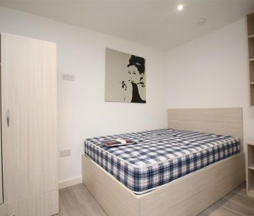 Studio to rent - Photo 4