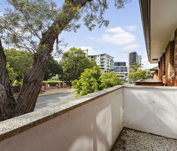 Renovated Unit With Park-Side Views - Photo 4