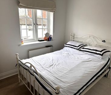 3 bedroom end of terrace house to rent - Photo 5