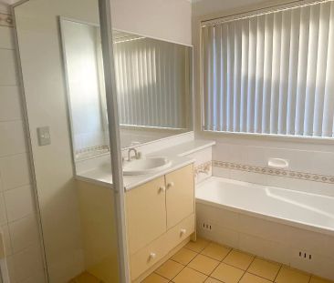 Spacious Family Home in Prime West Hoxton Location - Photo 4