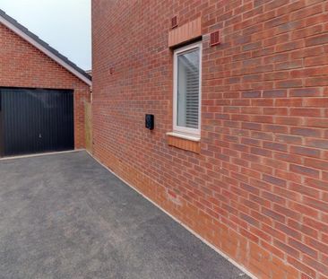 4 BED Detached house To rent - Photo 6