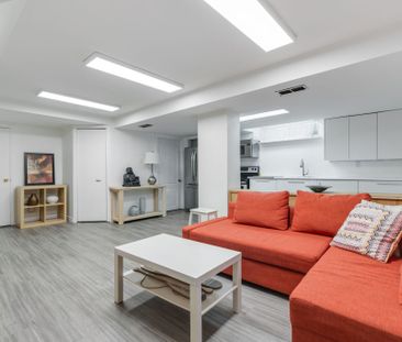 For Lease - 1920 Truscott Drive Unit# Lower, Mississauga, Ontario - Photo 1