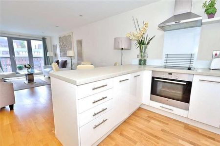 Church Street East, Woking, Surrey, GU21 - Photo 2