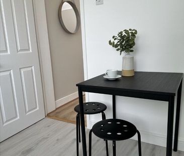 Mildred Avenue - Photo 3