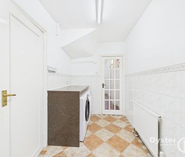 4 bedroom semi-detached house to rent - Photo 2