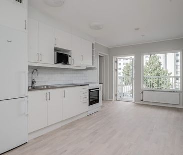 Mjölnergatan, Märsta - Photo 6