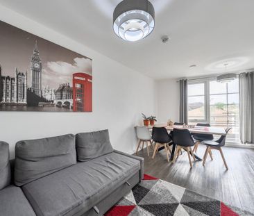 2 bedroom flat to rent - Photo 1