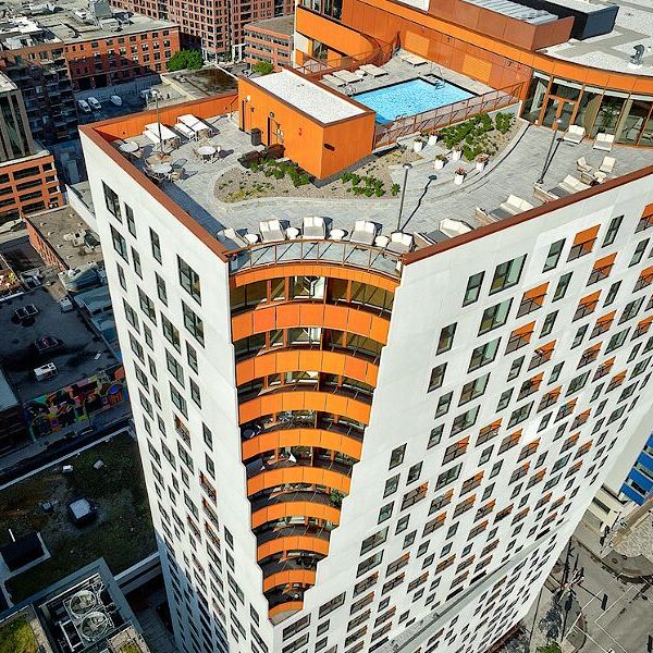 245 Robert-Bourassa Blvd, Montréal, QC - Photo 1
