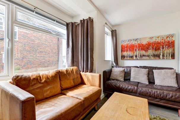 5 bedroom house to rent - Photo 1