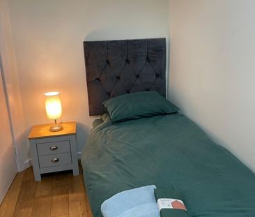 Room in a Shared House, Elswick Street, SW6 - Photo 6