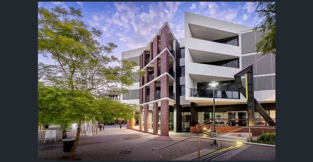 Furnished Studio - Photo 1