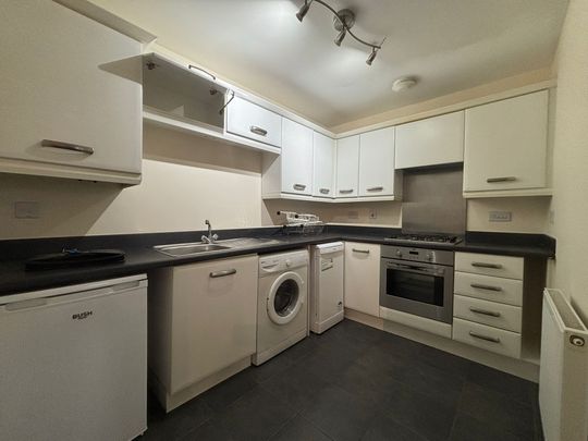 Gibraltar Close, Lower Stoke - Photo 1