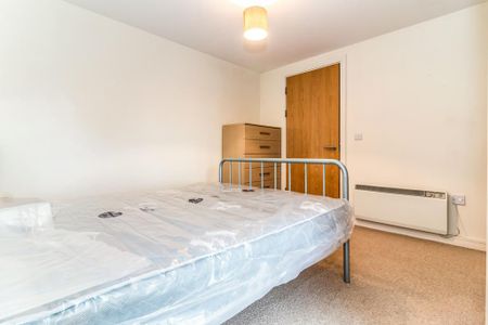 1 bedroom flat to rent - Photo 4